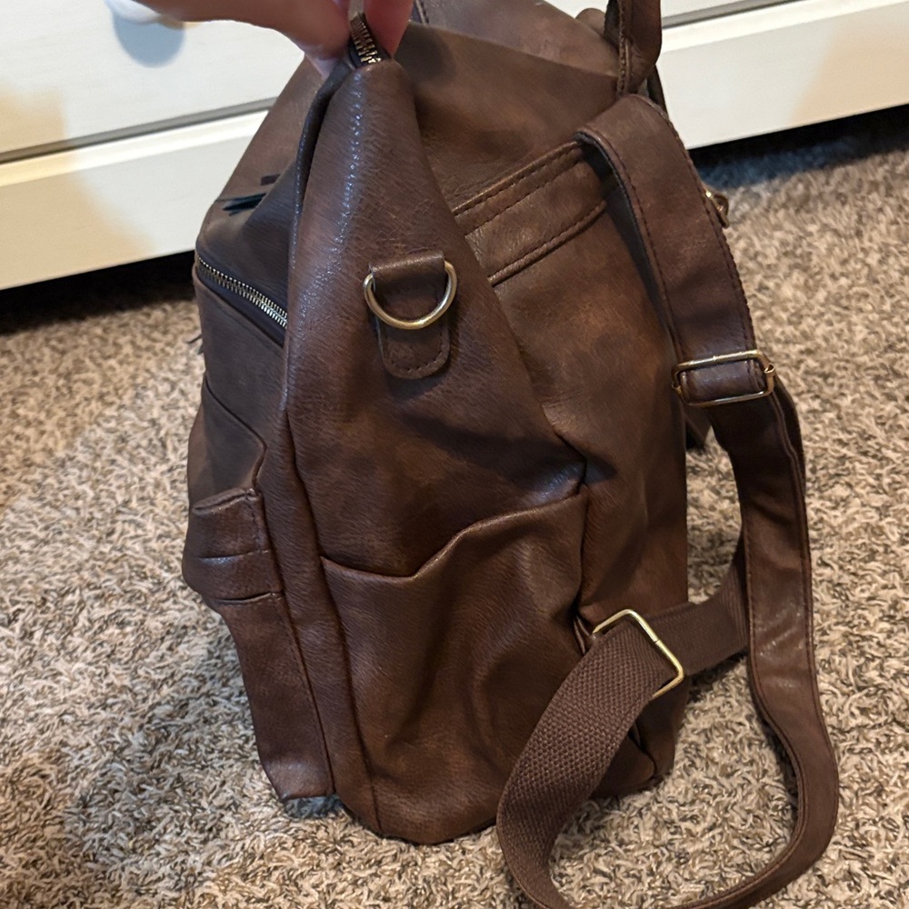 Dora & Liz Elegant Brown Leather Backpack with Pockets - Picture 4 of 10